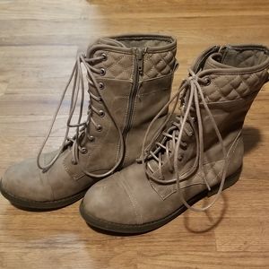 Crown Vintage boots